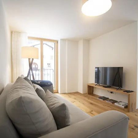 Chasa Punt Apartament *